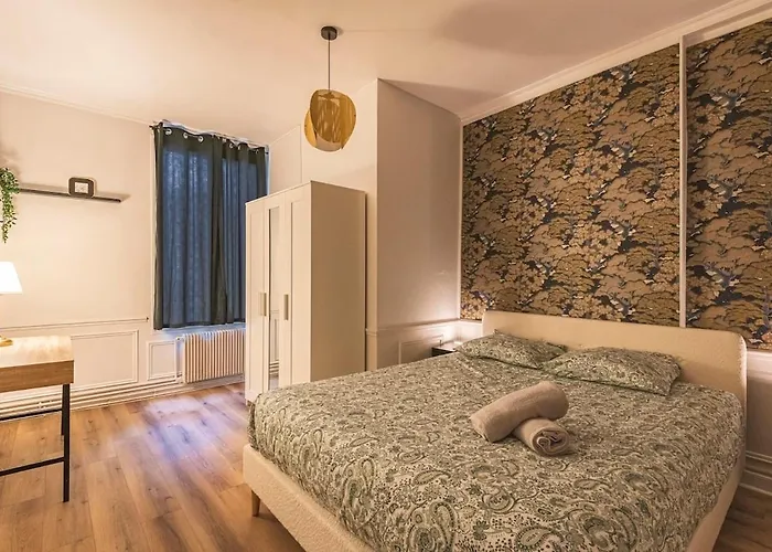 Le Chativesle - Center - Cathedral * Reims